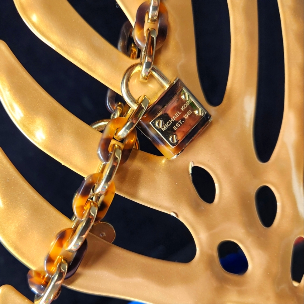 Michael Kors vintage goldtone & tortoise padlock chainlink toggle bracelet - Picture 1 of 7